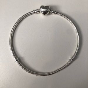 Pandora heart bracket